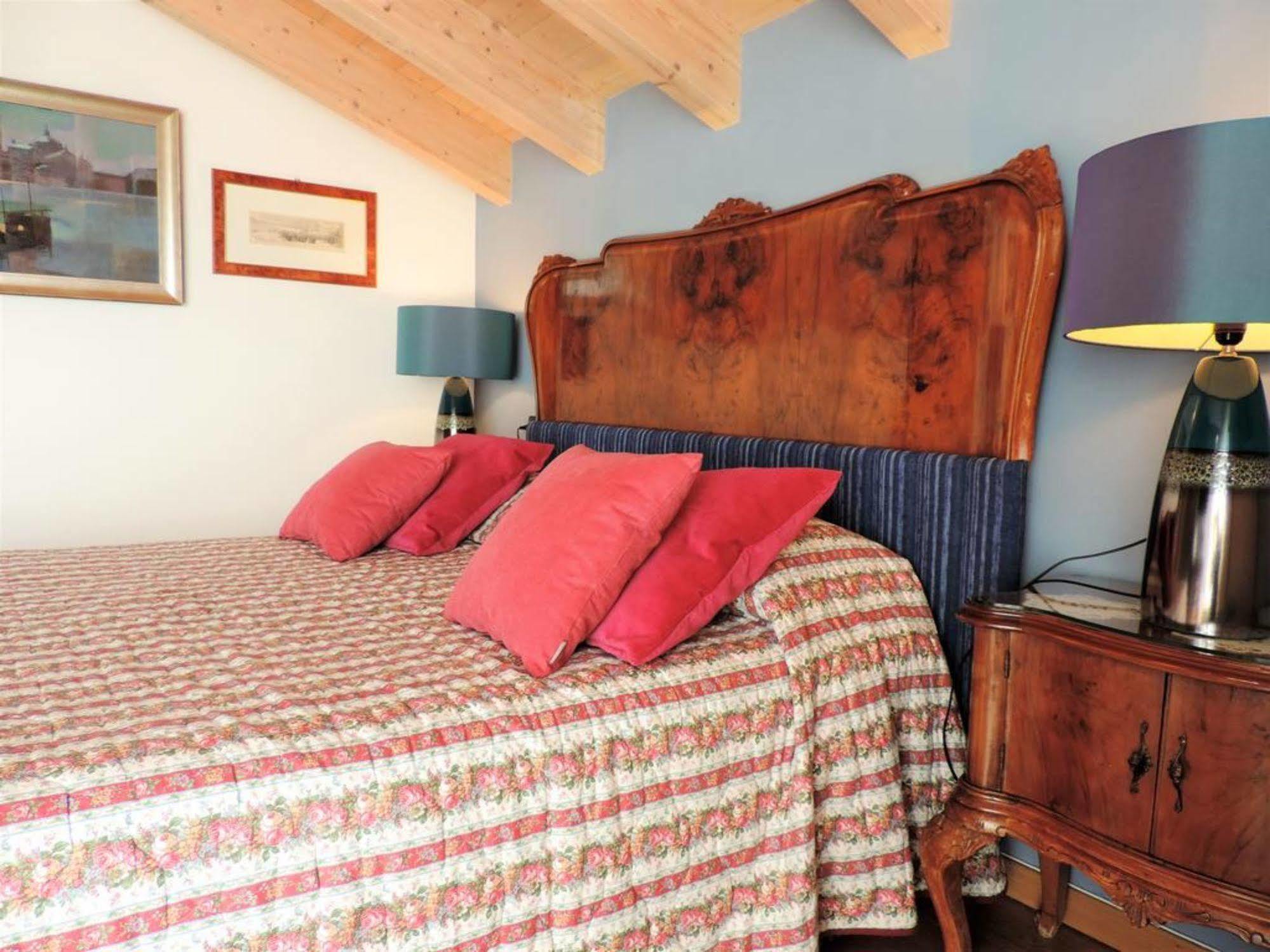 La Collina Since 2008 No Smoking B&B Varese Exterior foto
